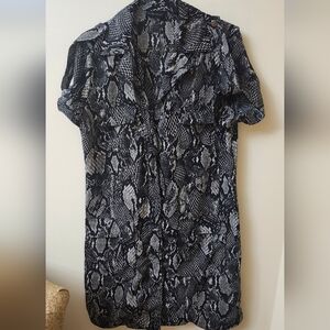New York & Company Womens Dress Size Med Black Gray Snakeskin Short Sleeve